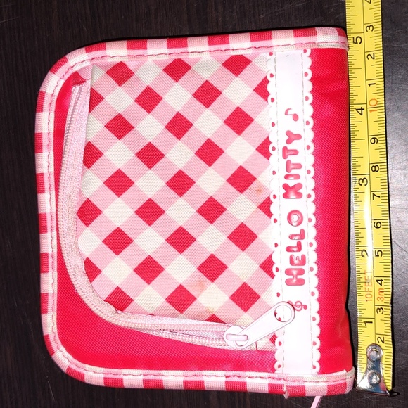 Hello Kitty Wallet - Picture 2 of 3